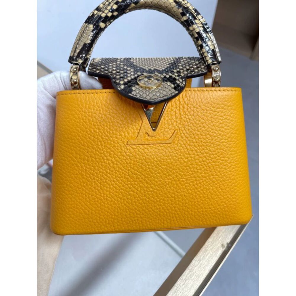 Louis Vuitton Women Pre-Loved Bag Very Good Condition